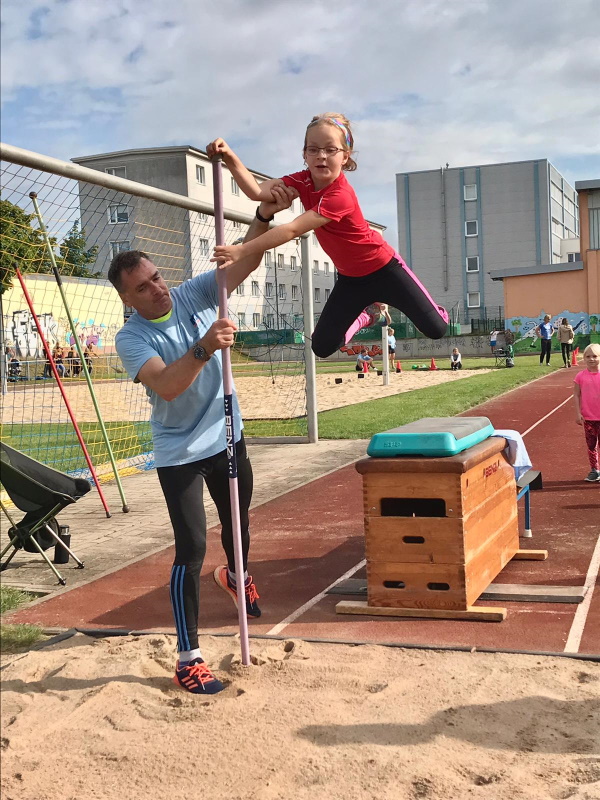 Maja lernt fliegen